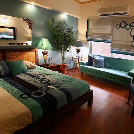 Maisonette Hotel & Apartments Lahore Exterior foto